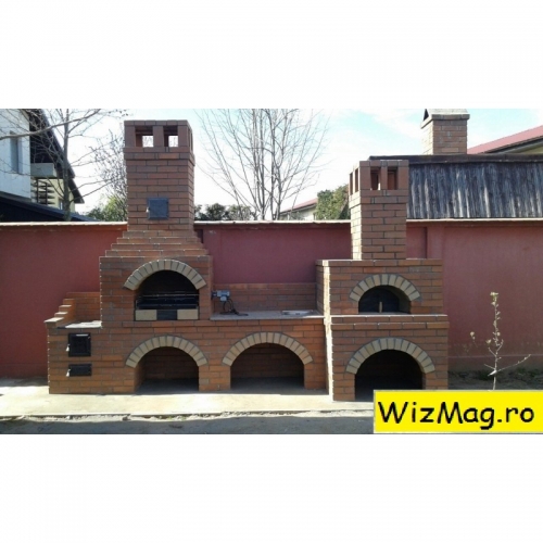Gratar de gradina cu rotisor, afumatoare, plita si cuptor de pizza